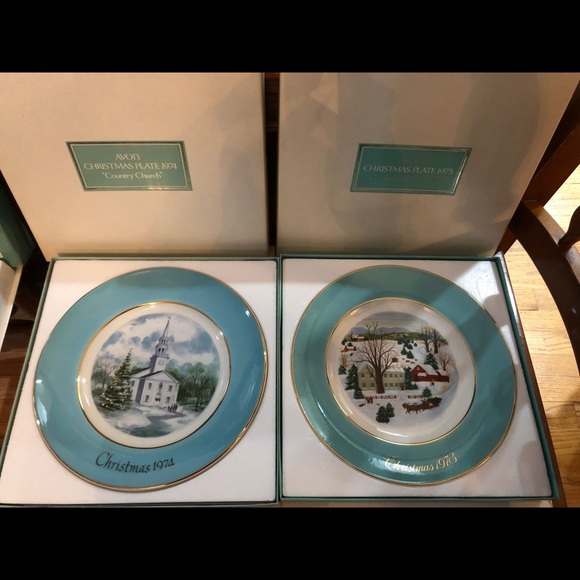 Avon Christmas Plate Collection - Picture 7 of 8